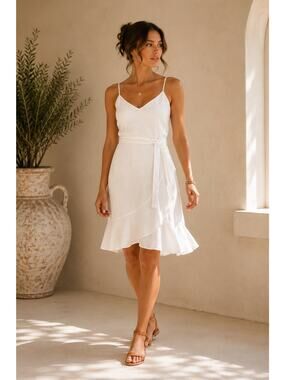 Banana Republic White Linen Blend Ruffle Wrap Dress Size 6 LWD Romantic